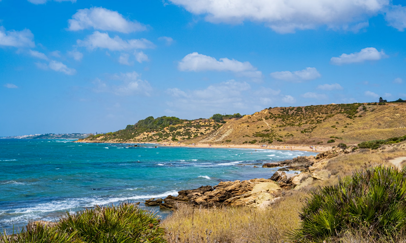 The Coast Everyone Forgets — But Nobody Regrets